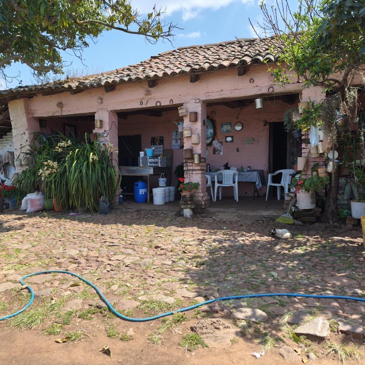 Casa en Los Tabanos Michoacan con Excelente Terreno y Vista