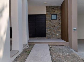 32d6f4571ad08196707f69657bc60ec857802b7774c3941d6b6451bae0337b53 · Casa en Venta en Carretera Nacional La Joya Magnolia