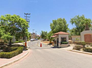 Casa de 3 habitaciones, Cuautitlán Izcalli · Casa Venta Cesion de Derechos Inmediata Calle Bourdeos, Urbi Quinta Montecarlo, Bosques de Hacienda
