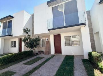 Casa en condominio de 3 habitaciones, Jesús María · Renta Casa en Alcazar