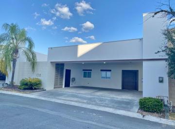 Casa · 450m² · 4 Recámaras · 3 Estacionamientos · Casa en Renta, Natura Residencial Valle Alto Monterrey N. L