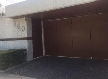 Casa · 887m² · 3 Recámaras · 10 Estacionamientos · Casa en Venta en Jardines del Pedregal
