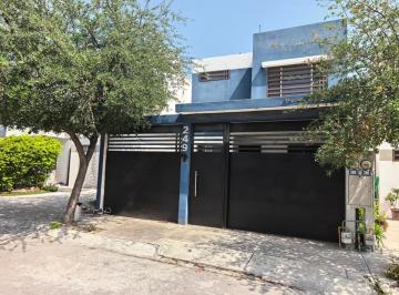 1 · Casa en Venta General Escobedo, Privada Villa Castello