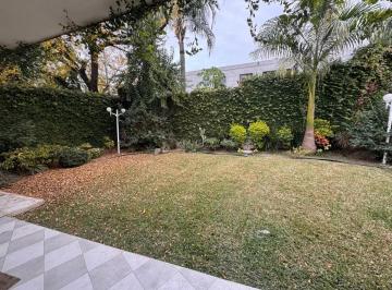 1 · Casa en Venta en Esquina en Col del Valle, San Pedro Garza García, Terreno 617 m² y Construc 517 m²