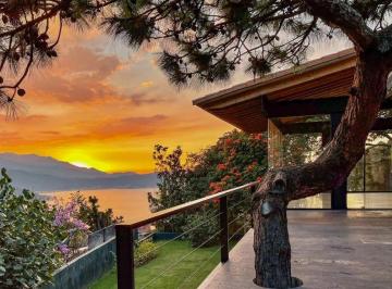 Casa en condominio de 4 habitaciones, Valle de Bravo · Casa en Condominio Valle de Bravo Centro