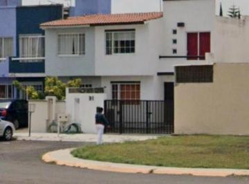 Casa de 3 habitaciones, Corregidora · Casa con 110 m² Superficie de Terreno y 3 Recámaras en Venta, Santuarios del Cerrito