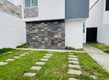 Casa · 153m² · 3 Recámaras · 2 Estacionamientos · Casa en Metepec