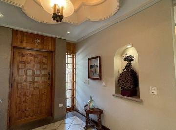 e246bf04006931c5d905dec13e754138c9a445bfce32afb3c61dbd8db49051e3 · Casa en Venta en Lomas del Valle