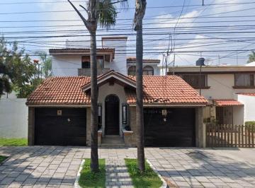 Casa de 4 habitaciones, Zapopan · Casa en Venta en Camino Real ¡Excelente Oportunidad de Inversiòn Recuperaciòn Hipotecaria!