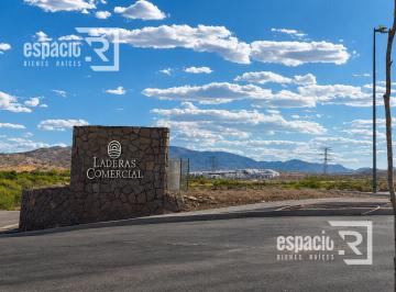 Terreno / Lote · 399m² · Terreno en Renta en Plaza Comercial