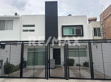 Casa · 185m² · 4 Recámaras · 2 Estacionamientos · Renta Casa en Milenio III - (4)