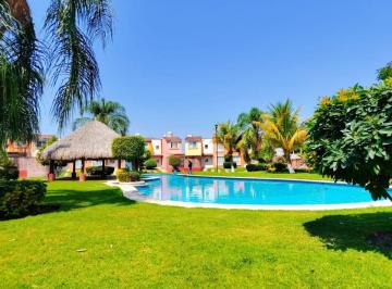Casa de 1 habitación, Emiliano Zapata · Casa en Venta Las Garzas Al Sur de Cuernavaca con Alberca y Vigilancia