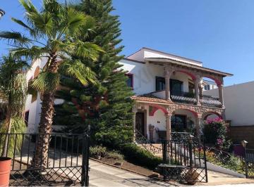 N/A · Hermosa Casa Estilo Mexicano, Amplia en Fraccionamiento Campestre Muy Seguro