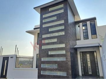 N/A · Moderna Residencia en Venta en Real de Juriquilla Querétaro