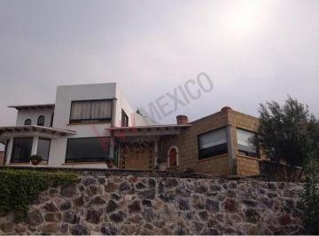 N/A · Se Vende Amplia y Atractiva Casa en Colinas del Bosque. Corregidor, Qro. Invierte en Esta Bonita Pro