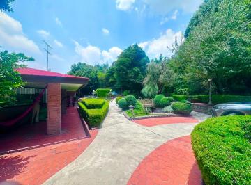 N/A · Amplia Casa en Venta Fuente de Paseo - Lomas Anáhuac.