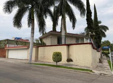 Casa uso de suelo de 6 habitaciones, Zapopan · Excelente Casa en Esquina Ciudad del Sol