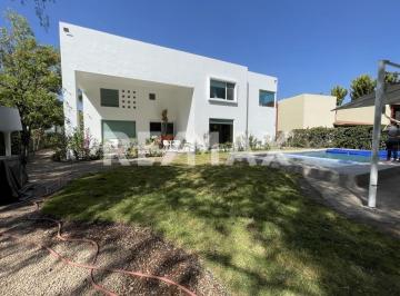 Casa en condominio de 3 habitaciones, Corregidora · Casa en Venta en Balvanera Polo & Golf Country Club con Precio de Oportunidad, Querétaro
