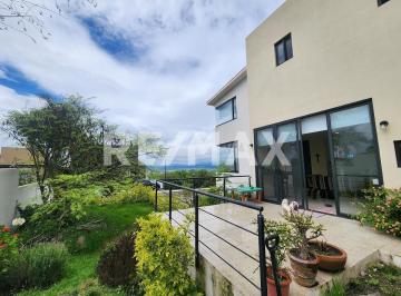Casa en condominio de 3 habitaciones, Corregidora · Casa en Venta en Vista Real Country Club, Corregidora Querétaro
