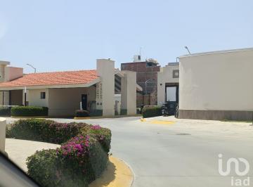 Casa · 82m² · 3 Recámaras · 1 Estacionamiento · Casa en Venta, Lucerna Residencial, Leon Gto.