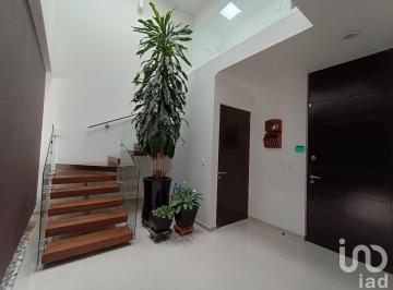 Casa · 245m² · 3 Recámaras · 2 Estacionamientos · Casa en Renta Amueblada en Residencial Santo Domingo Al Norte