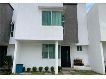 Casa de 3 habitaciones, Otzolotepec · Casa Cerca del Aeropuerto de Toluca Femexfut Parque Toluca 2000