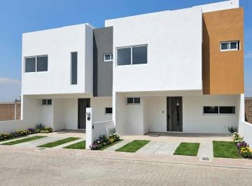 Casa de 3 habitaciones, Cuautlancingo · Casa a 3 Minutos de Bodega Aurrera Cuautlancingo, Calles Pavimentadas