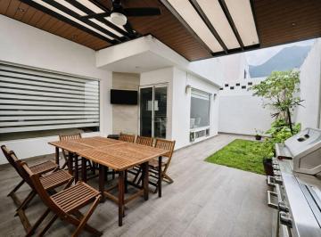 Casa de 3 habitaciones, Monterrey · Casa en Venta en La Rioja Al Sur de Monterrey