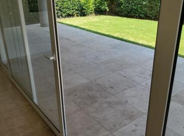 Casa · 3 Recámaras · 2 Estacionamientos · Casa Lomas del Campanario II