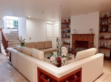 Casa en condominio · 388m² · 3 Recámaras · 3 Estacionamientos · Casa en Condominio en Venta con Doble Seguridad