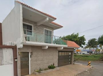 Casa de 4 habitaciones, Boca del Río · Venta de Casa en Veracruz Boticaria Boca del Rio Av Rio Papaloapan
