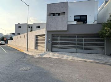 Casa de 4 habitaciones, García · Casa en Venta con Alberca Cumbres Privalia 2