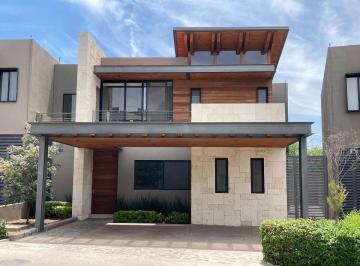 1a5eead6358ce61705ad45758e01c961c5d44d0e7b07f4058413d91d8e3db801 · Casa en Venta o Renta en Altozano Querétaro
