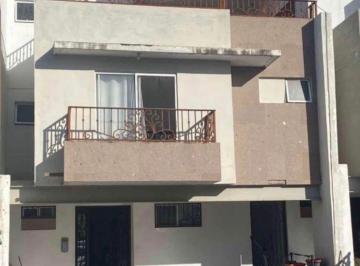 Casa de 3 habitaciones, Apodaca · Casa en Venta Colonia Valle La Rioja, Apodaca Nl