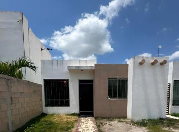 Casa de 2 habitaciones, Mérida · Casa en Renta L Los Héroes Mérida L Una Planta I a 2 Calles de Va y Ven