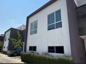 Casa en condominio de 3 habitaciones, Zinacantepec · Casa en Venta en Hacienda Serraton – Zinacantepec