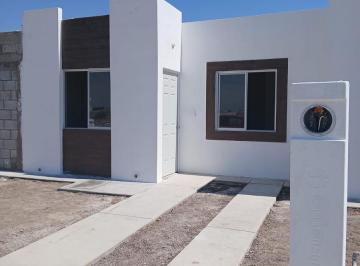 Casa · 50m² · 2 Recámaras · 1 Estacionamiento · Casa de Una Planta