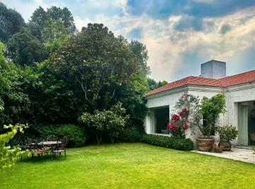 1 · Casa en Venta en Bosques de Las Lomas