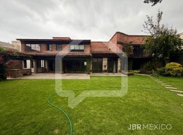 Casa · 545m² · 3 Estacionamientos · Casa - Bosques de Las Lomas