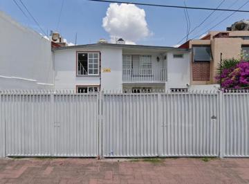 Casa de 4 habitaciones, Naucalpan de Juárez · Casa en Venta en Hacienda de Presillas #206