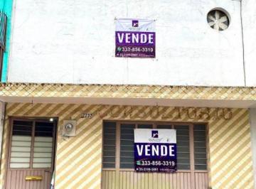 Casa de 7 habitaciones, Guadalajara · Estupenda Casa - Local Comercial de Oportunidad en Venta, Frente Al Mercado
