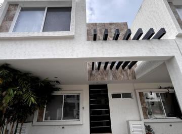 Casa en condominio · 160m² · 3 Recámaras · 1 Estacionamiento · Casa de 3 Recámaras con Jardín y Excelente Ubicación