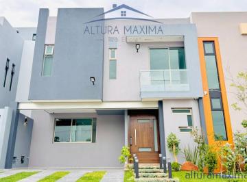 Casa en condominio de 4 habitaciones, Zapopan · Casa Nueva en Venta Jardin Real Zapopan