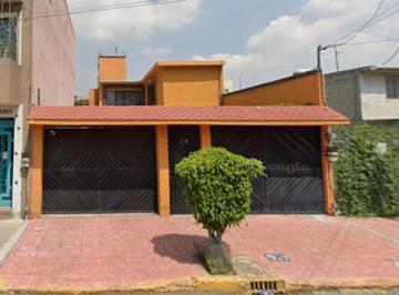 Casa de 4 habitaciones, Tlalnepantla de Baz · Casa en Venta en Venustiano Carranza #70