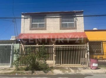 Casa · 200m² · 5 Recámaras · Casa en Venta en Alamedas, Chihuahua, Chih.