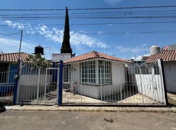 Casa de 2 habitaciones, El Salto · Casa en Renta en El Salto, Jardines del Castillo, Tlaquepaque