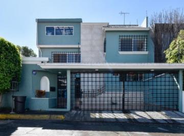 Casa de 4 habitaciones, Naucalpan de Juárez · Casa en Remate en Col Ciudad Satelite, Naucalpan de Juarez
