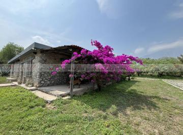 Rancho · 225m² · 3 Recámaras · 10 Estacionamientos · Rancho en Renta en Privadas La Huasteca