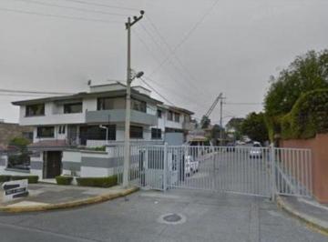 Casa de 4 habitaciones, Naucalpan de Juárez · Casa en Remate en Ciudad Satelite, Naucalpan de Juarez