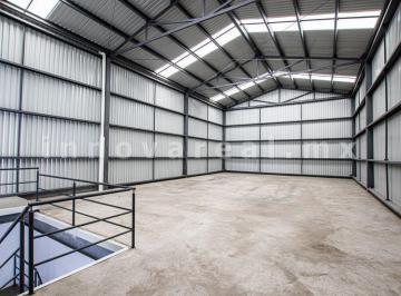 Excelente opción de bodega muy cerca del centro comercial lago de Guadalupe, med · Tulpencil Cerro Grande en Atizapán